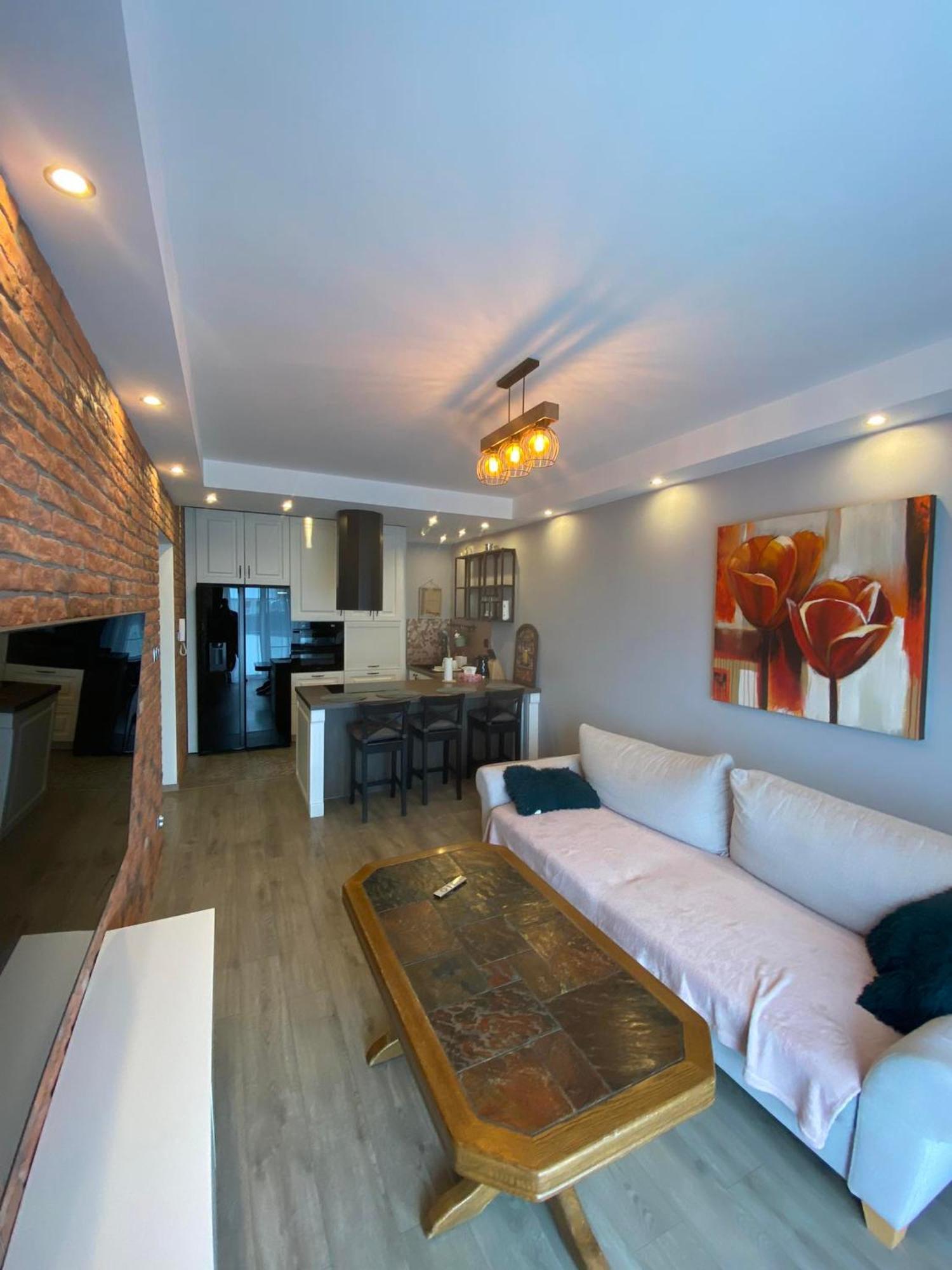 1 Maja Apartament *